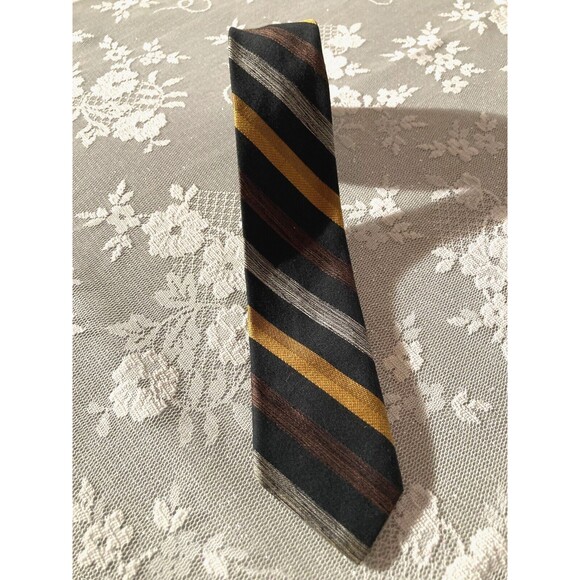 Vintage 60s Skinny Tie 1960s Black & Gold Mod Mid-Century Retro Mad Men Tie - Picture 1 of 5